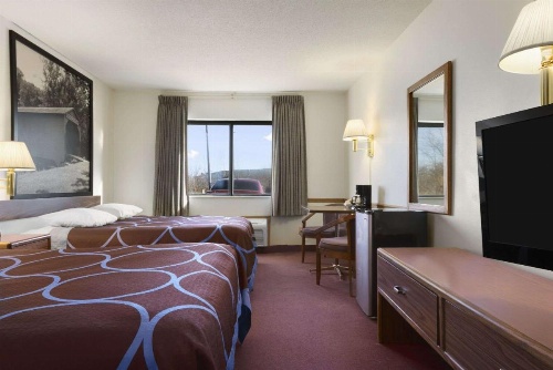 Super 8 by Wyndham Danville image 11