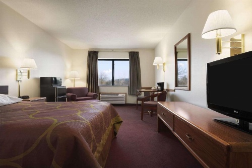Super 8 by Wyndham Danville image 29